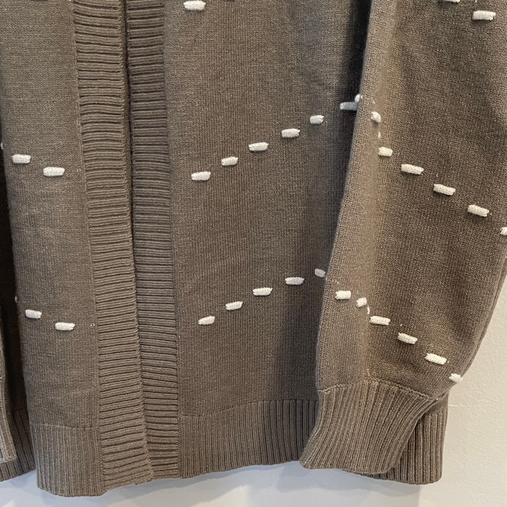 NWT Les Serein (Stitch Fix) Olive Cardigan Sweater Size Large - Picture 3 of 7
